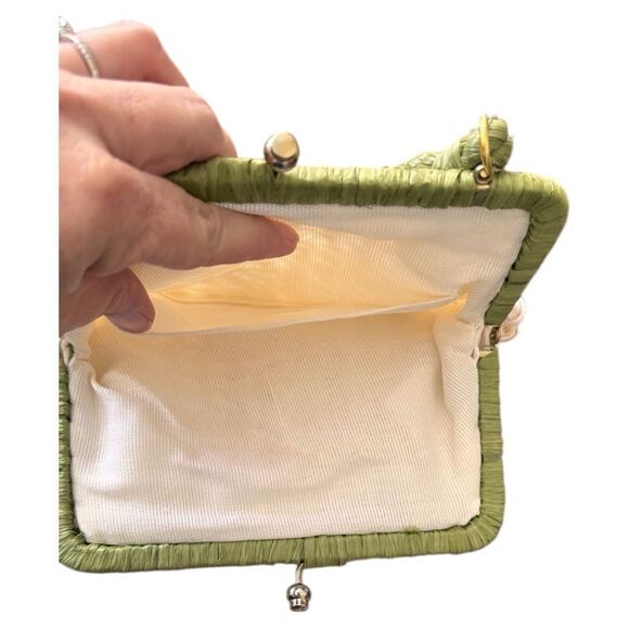 Vintage Magid 1960's White Rafia Straw Purse With Strawberries Made in Japan - Picture 10 of 12